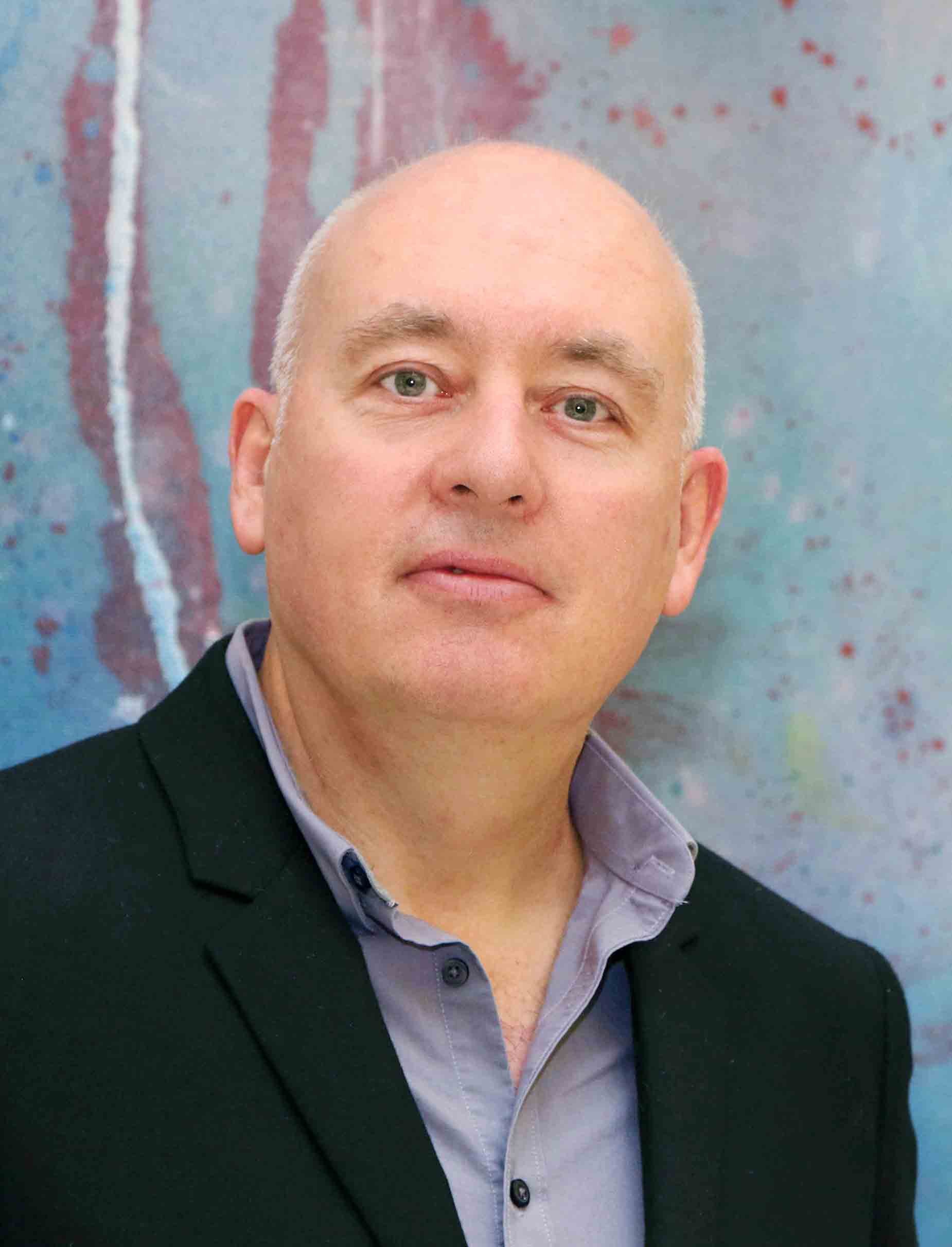 Dr. Richard Harbottle, DKFZ researcher and VivaCyte user, discussing the use of non-viral DNA vectors to streamline manufacturing and improve the safety of TCR-based therapies.